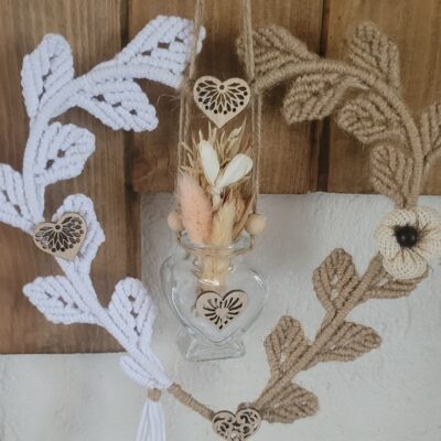 Couronne Murale Poétique – Duo de Feuillages & Soliflore Cœur